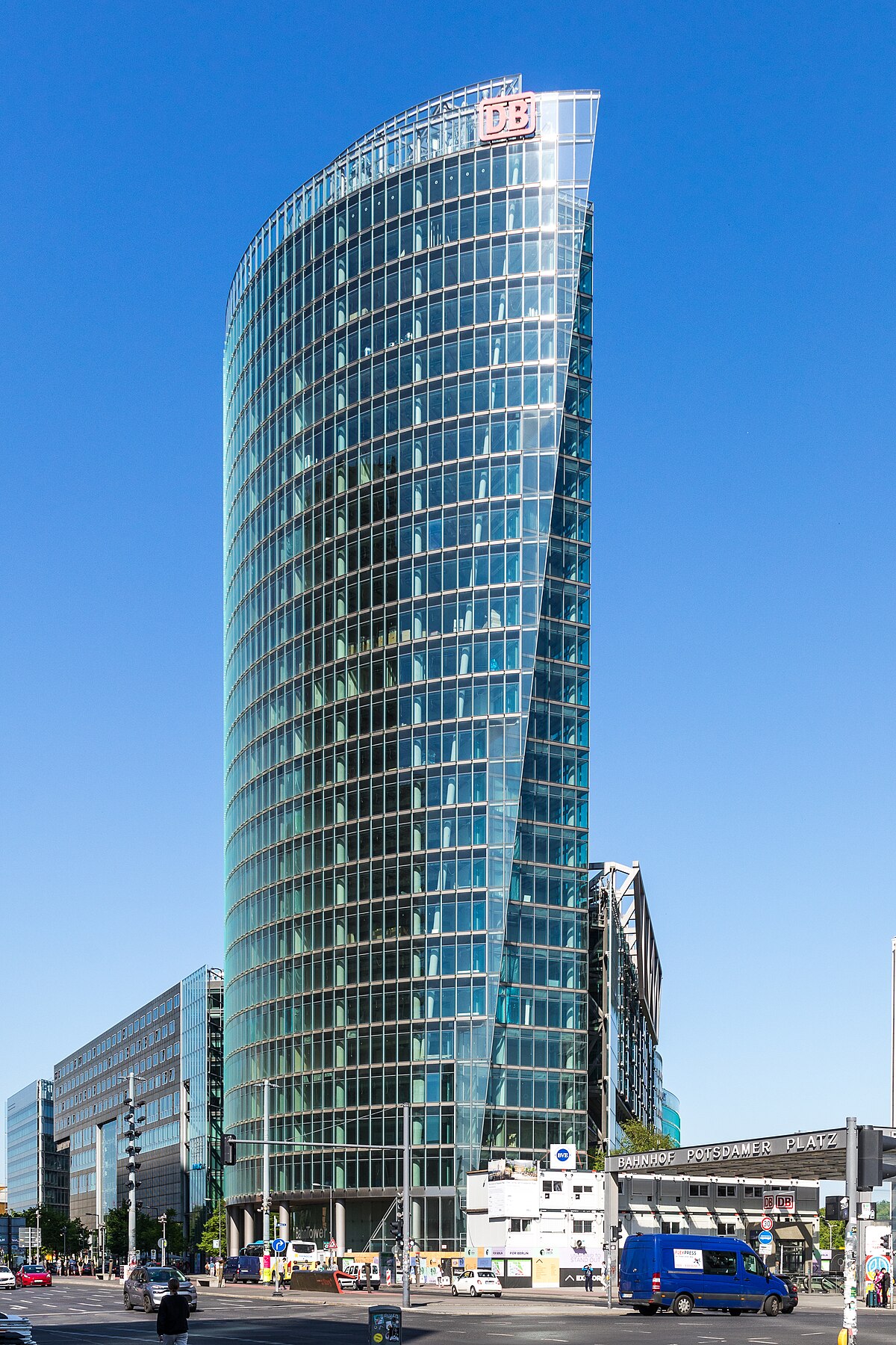 Projekt: DB Tower